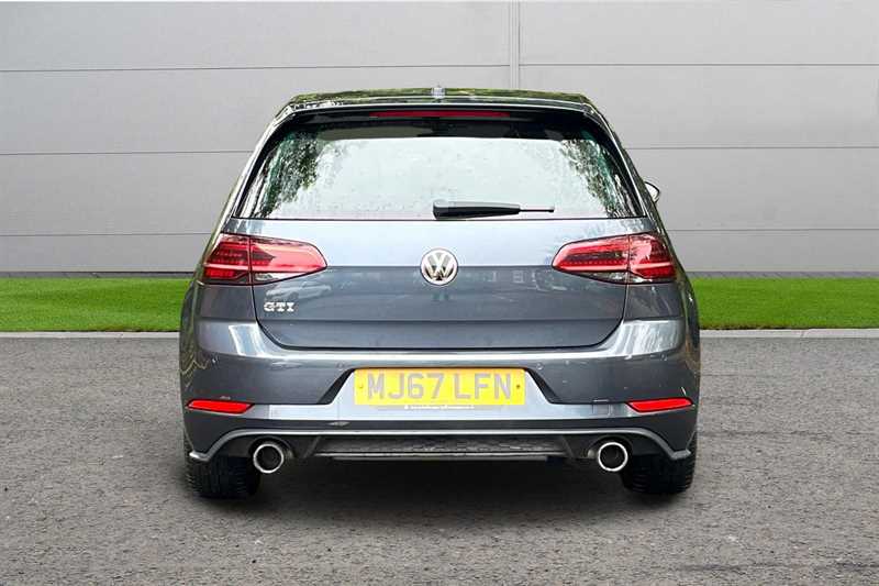 Used Volkswagen Golf 2017 for sale - 76125125: Photo 8