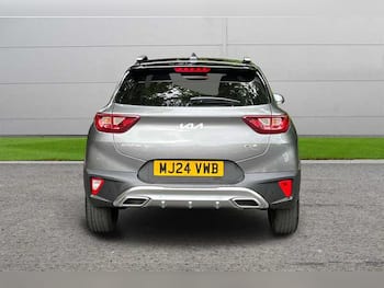 Used Kia Stonic 2024 for sale - 79823144: Photo
