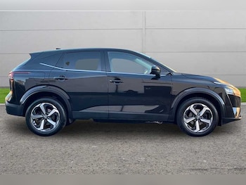 Used Nissan Qashqai 2022 for sale - 76552679: Photo