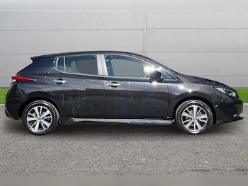 Used Nissan Leaf 2021 for sale - 78022732: Photo