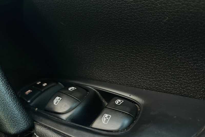 Used Nissan Qashqai 2017 for sale - 77092984: Photo 19