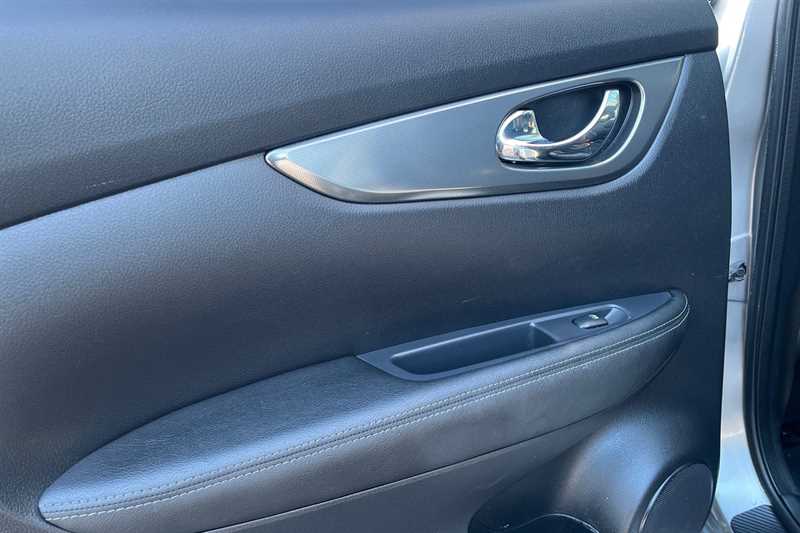 Used Nissan Qashqai 2017 for sale - 77092984: Photo 41