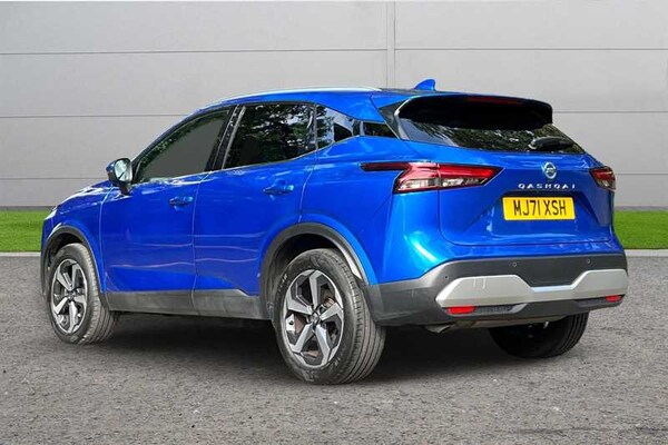 Used Nissan Qashqai 2021 for sale - 75759207: Photo 2