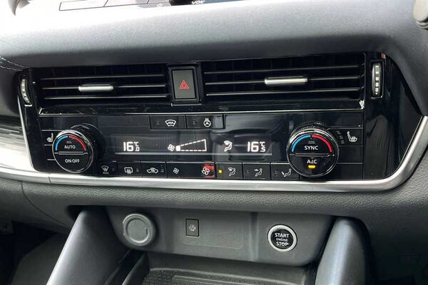Used Nissan Qashqai 2022 for sale - 76261928: Photo 38