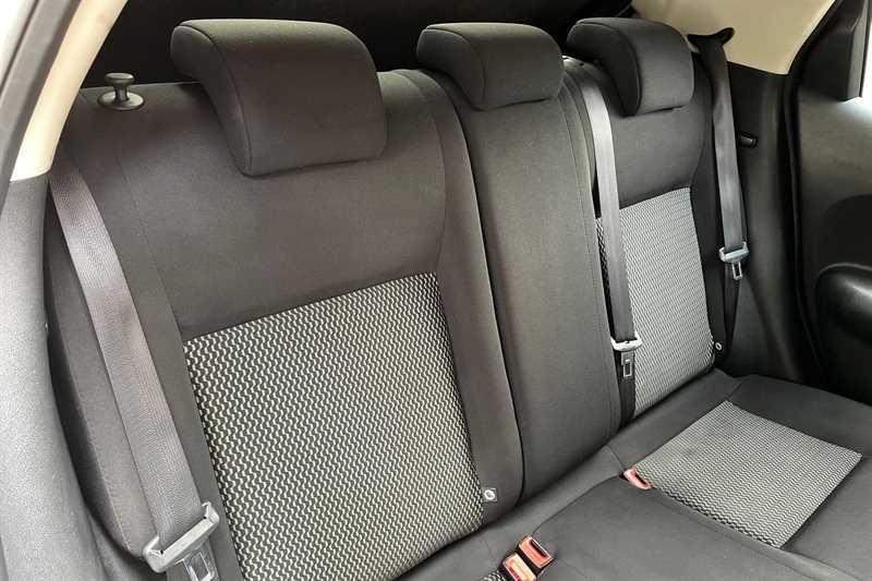 Used Nissan Juke 2015 for sale - 76125107: Photo 8