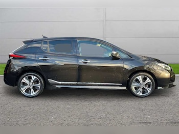 Used Nissan Leaf 2021 for sale - 77092989: Photo