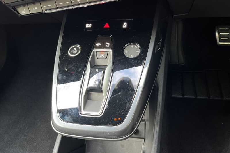 Used Audi Q4 e-tron 2024 for sale - 76074731: Photo 38