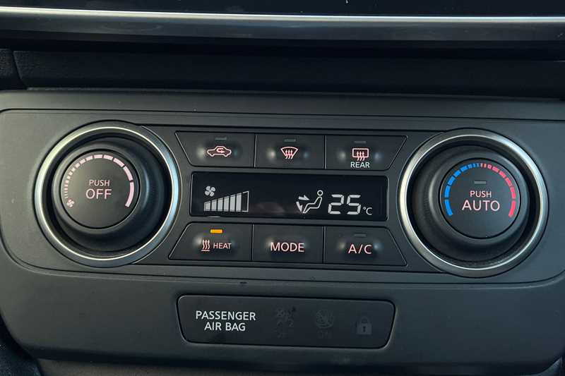 Used Nissan Leaf 2021 for sale - 76717744: Photo 12