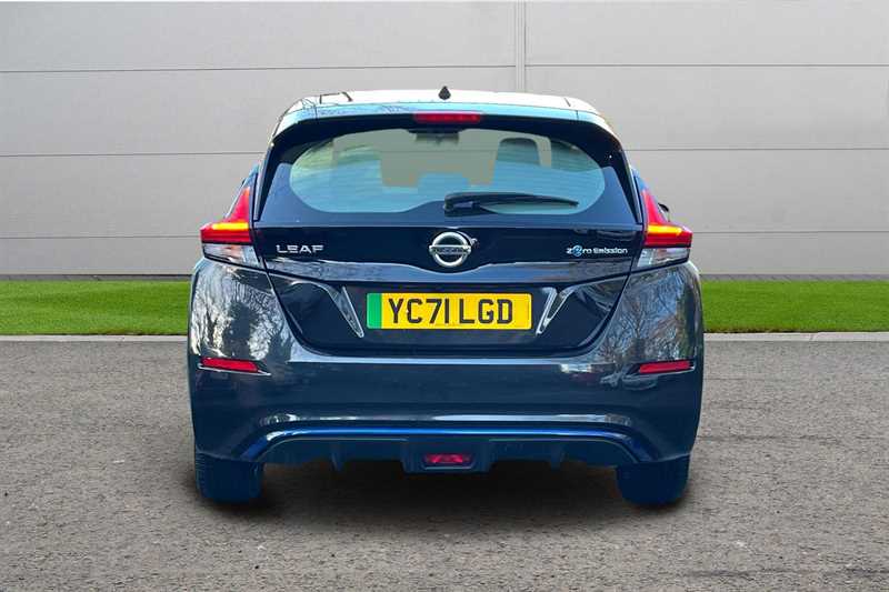 Used Nissan Leaf 2021 for sale - 76717744: Photo 4