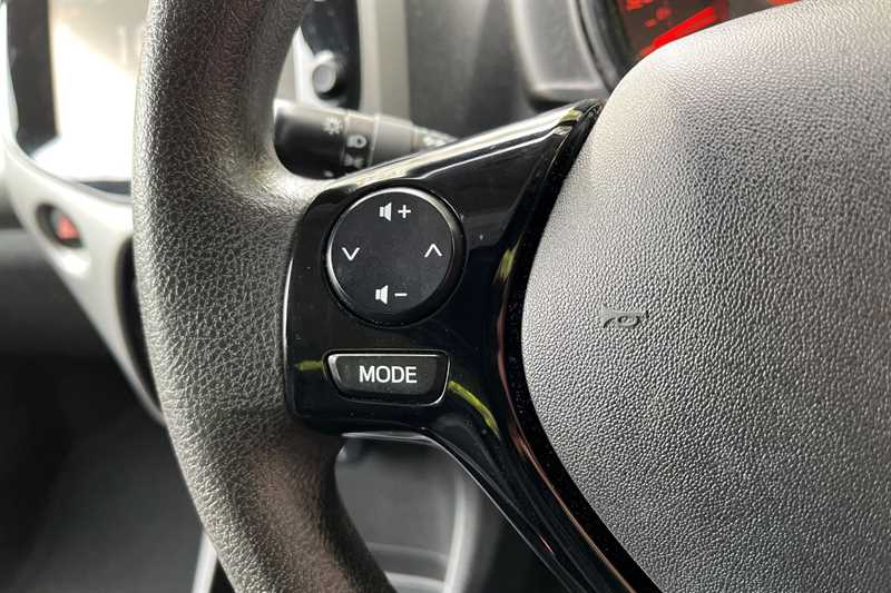 Used Peugeot 108 2015 for sale - 76125068: Photo 16