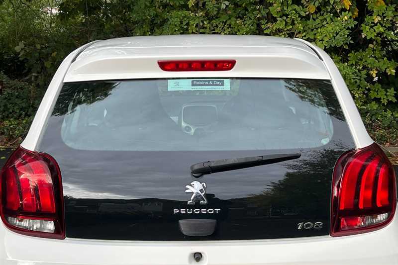 Used Peugeot 108 2015 for sale - 76125068: Photo 30