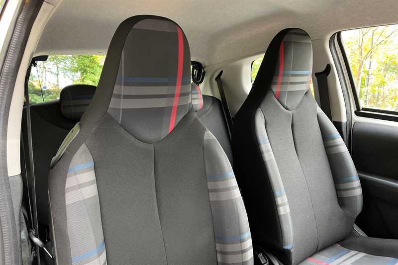 Used Peugeot 108 2015 for sale - 76125068: Photo 38
