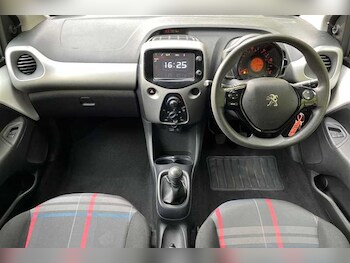 Used Peugeot 108 2015 for sale - 76125068: Photo 3