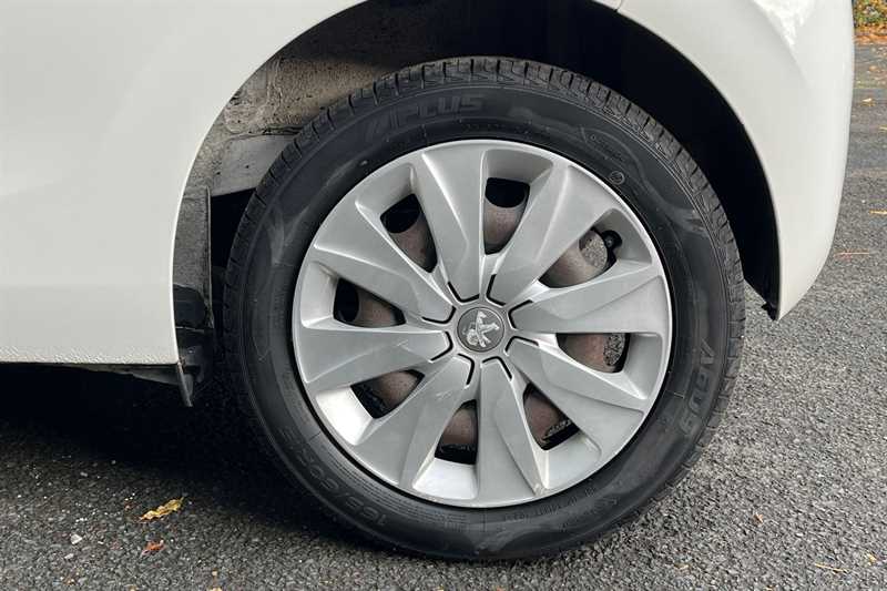Used Peugeot 108 2015 for sale - 76125068: Photo 6