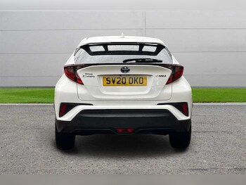 Used Toyota C-HR 2020 for sale - 76459142: Photo