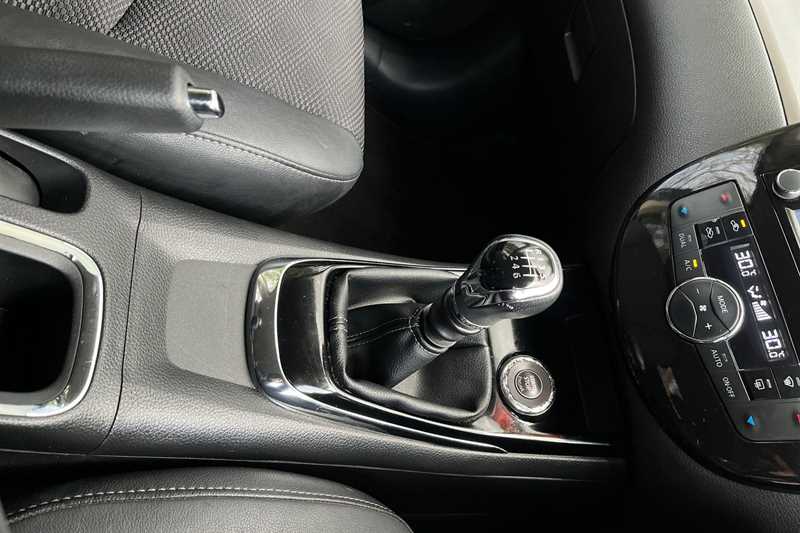 Used Nissan Pulsar 2018 for sale - 76875239: Photo 17