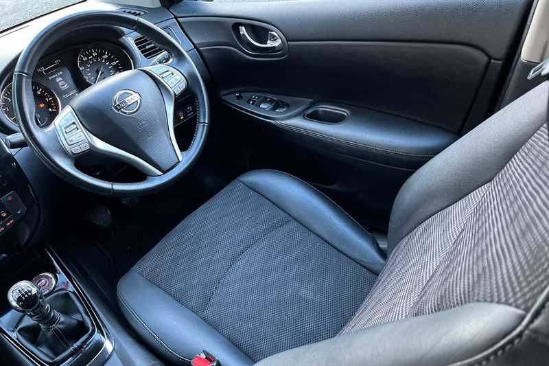 Used Nissan Pulsar 2018 for sale - 76875239: Photo 41
