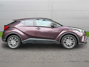 Used Toyota C-HR 2023 for sale - 79523411: Photo