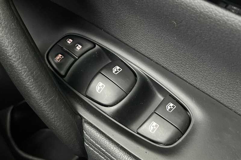 Used Nissan Qashqai 2019 for sale - 76515105: Photo 19