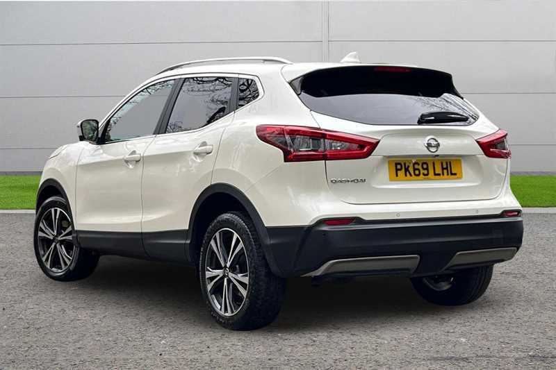 Used Nissan Qashqai 2019 for sale - 76515105: Photo 2
