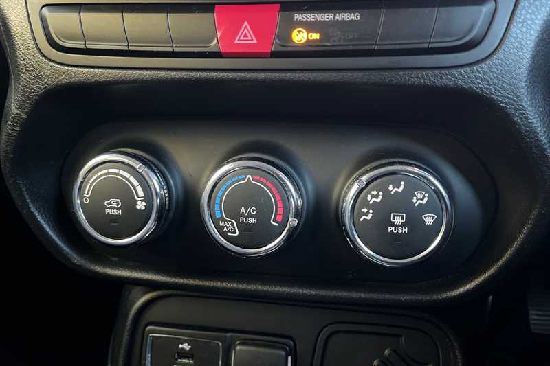 Used Jeep Renegade 2016 for sale - 76705934: Photo 12