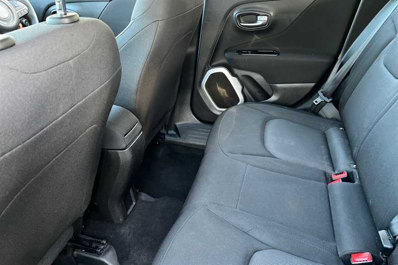 Used Jeep Renegade 2016 for sale - 76705934: Photo 38