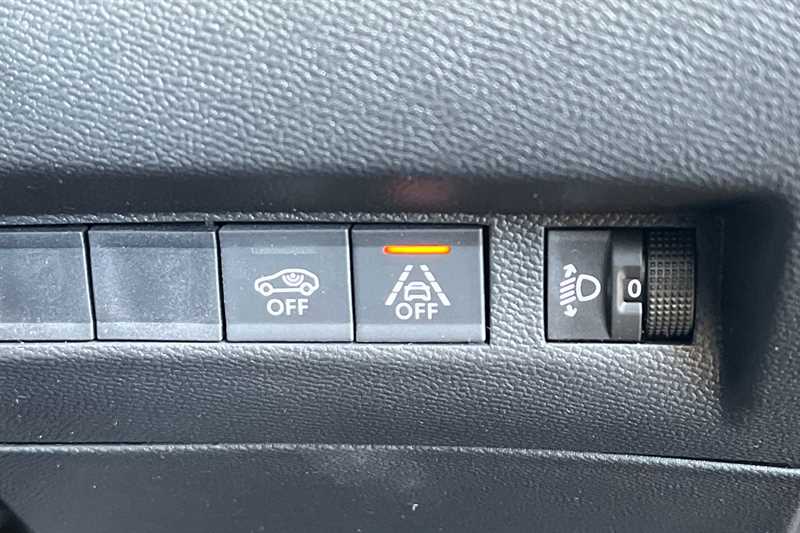 Used Peugeot 2008 2022 for sale - 76390261: Photo 24