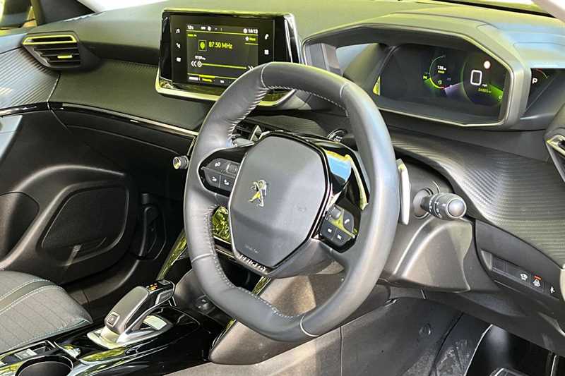 Used Peugeot 2008 2022 for sale - 76390261: Photo 8