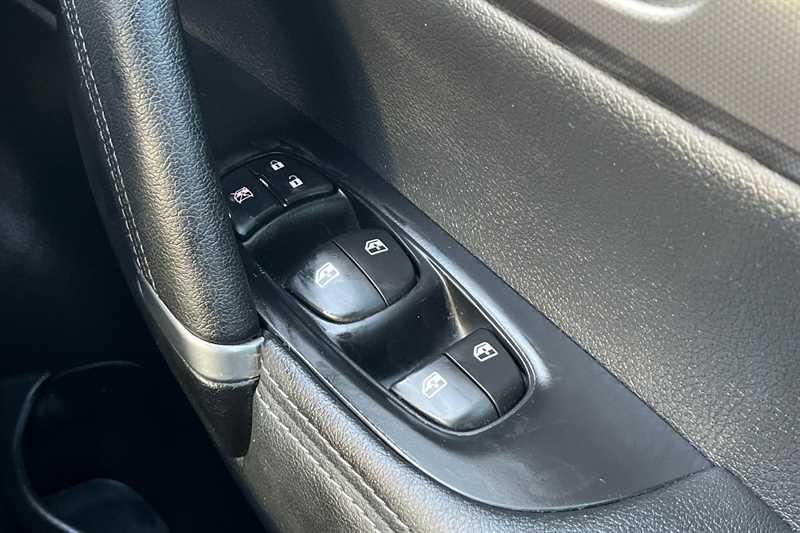 Used Nissan Qashqai 2018 for sale - 76788505: Photo 19