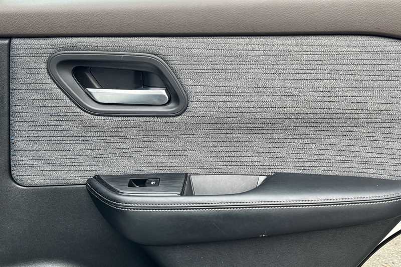 Used Nissan X-Trail 2023 for sale - 77600619: Photo 39