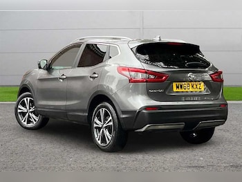 Used Nissan Qashqai 2018 for sale - 77281290: Photo