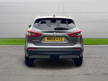 Used Nissan Qashqai 2018 for sale - 77281290: Photo