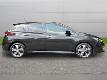 Used Nissan Leaf 2020 for sale - 79488103: Photo