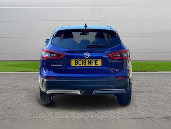 Used Nissan Qashqai 2018 for sale - 77600632: Photo