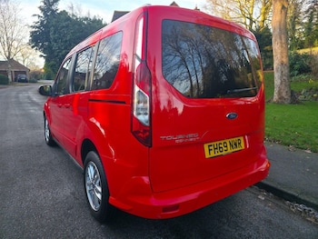 Used Ford Tourneo Connect 2020 for sale - 77911520: Photo