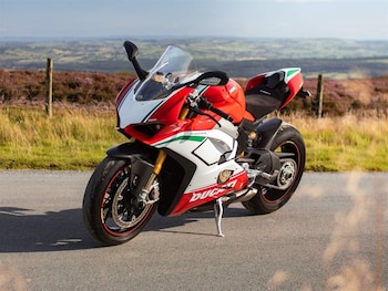 Used Ducati Panigale V4 Speciale 2019 for sale - bike-75570636: Photo