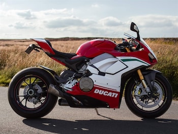 Used Ducati Panigale V4 Speciale 2019 for sale - bike-75570636: Photo