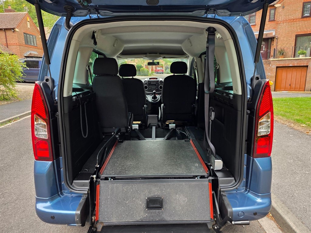 Vehicle 33