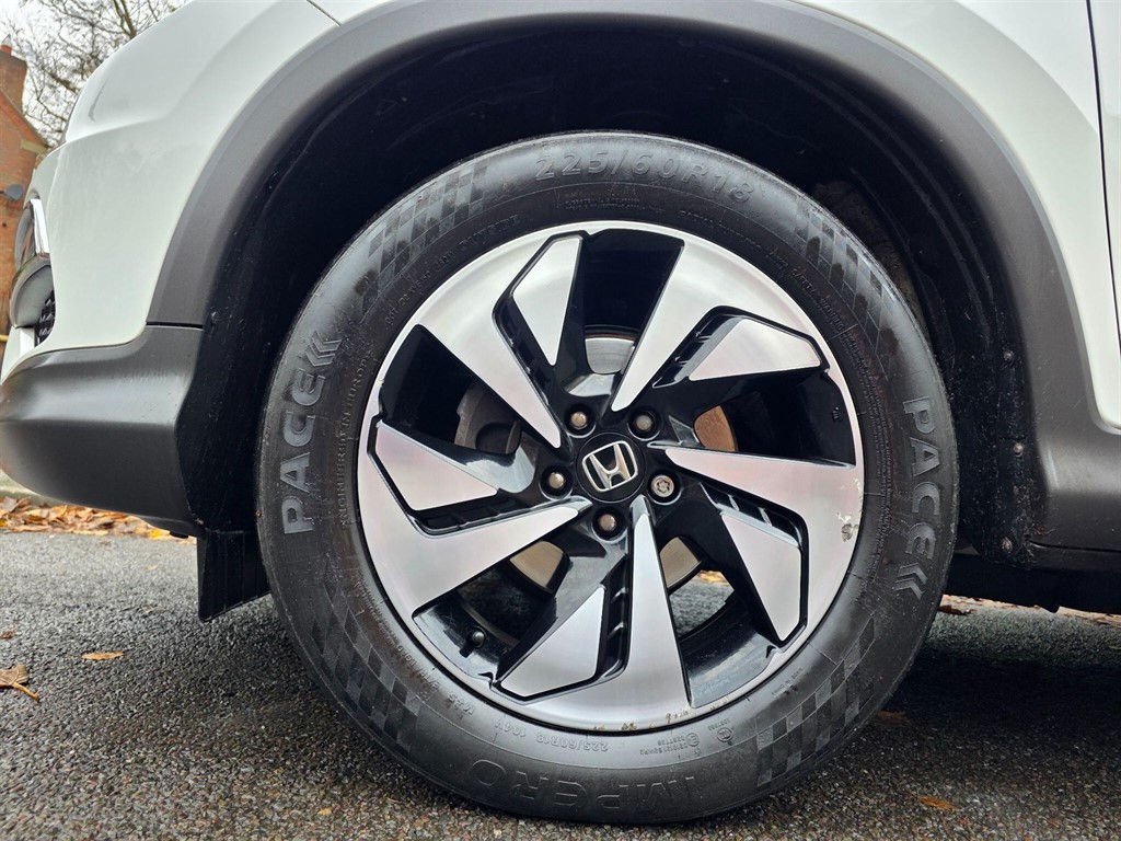 Used Honda CR-V 2018 for sale - 76557100: Photo 24