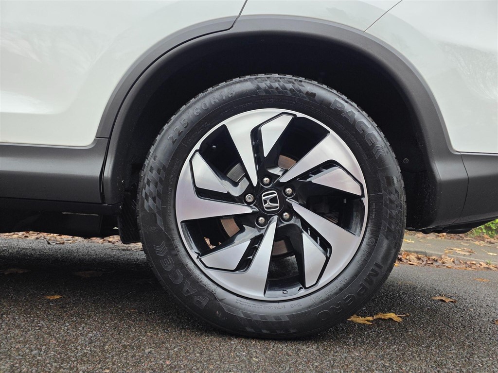 Used Honda CR-V 2018 for sale - 76557100: Photo 25