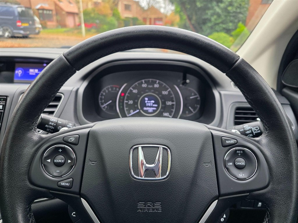 Used Honda CR-V 2018 for sale - 76557100: Photo 30