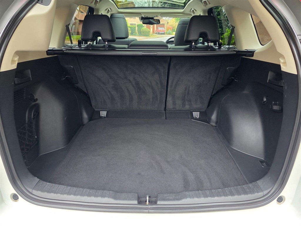 Used Honda CR-V 2018 for sale - 76557100: Photo 32