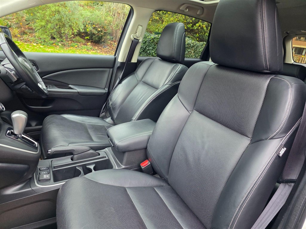 Used Honda CR-V 2018 for sale - 76557100: Photo 34