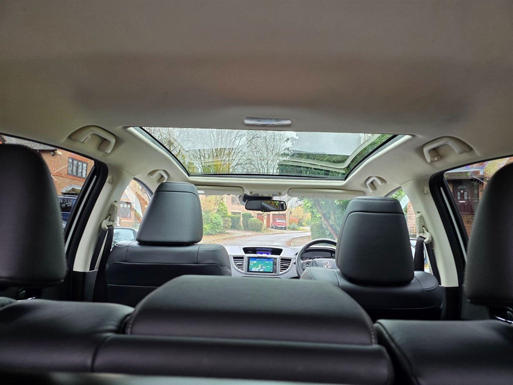 Used Honda CR-V 2018 for sale - 76557100: Photo 38