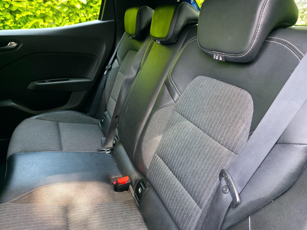 Used Renault Clio 2022 for sale - 76960377: Photo 15