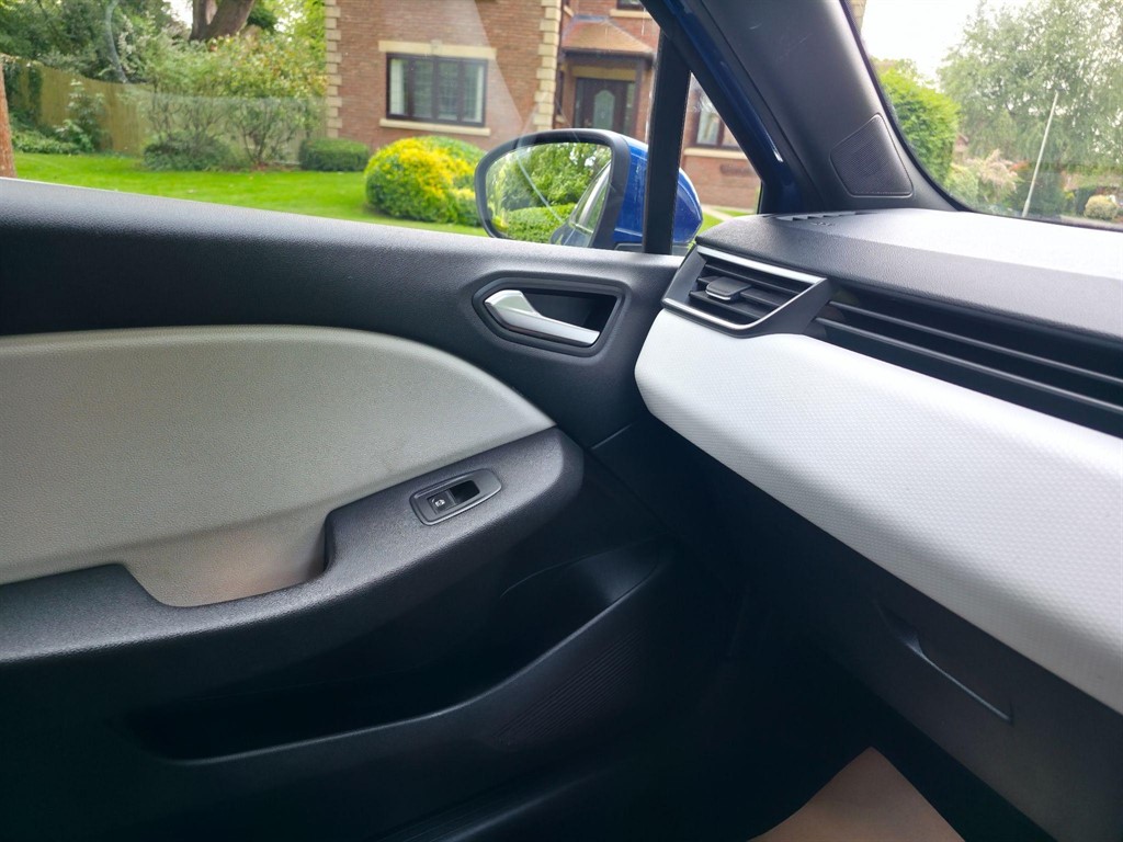 Used Renault Clio 2022 for sale - 76960377: Photo 29