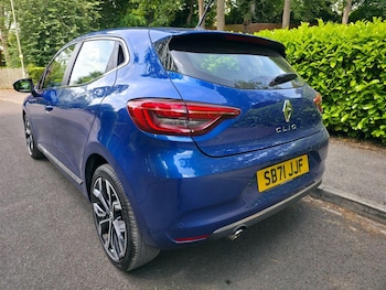 Used Renault Clio 2022 for sale - 76960377: Photo