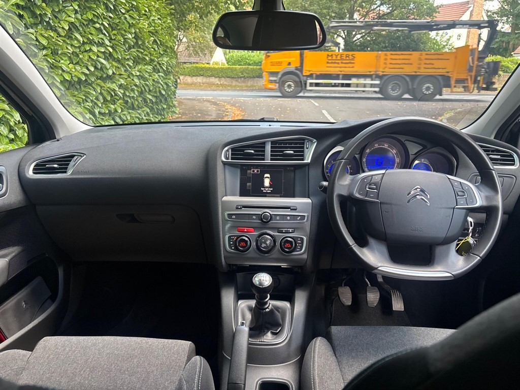 Used Citroen C4 2015 for sale - 76393824: Photo 10