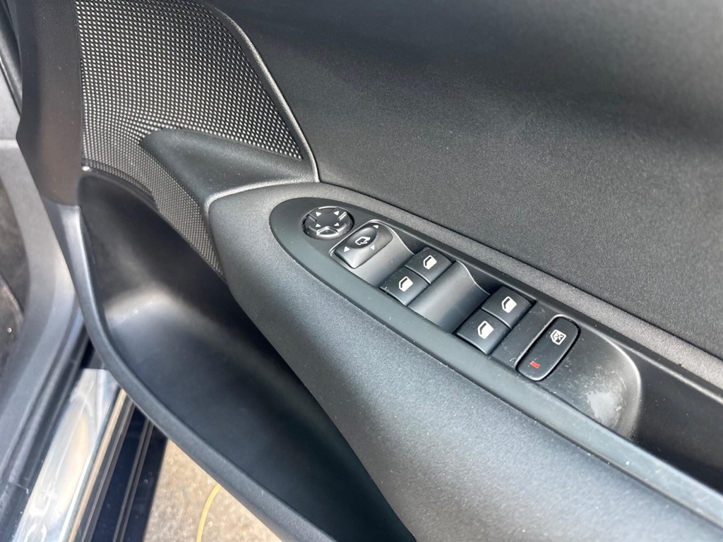 Used Citroen C4 2015 for sale - 76393824: Photo 16