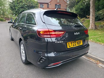 Used Kia Ceed 2022 for sale - 79652840: Photo
